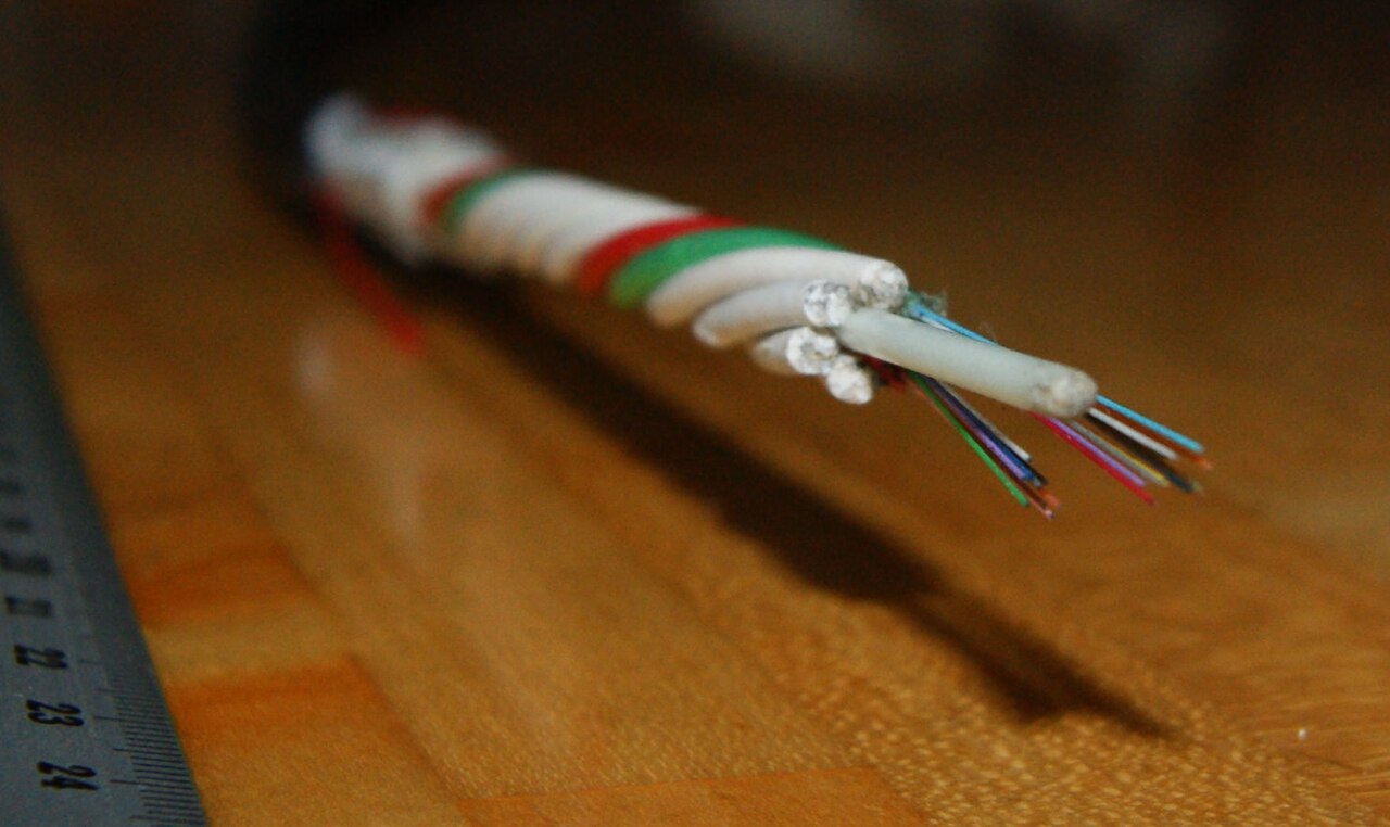 ภาพประกอบ: Optical fiber cable-10ASD