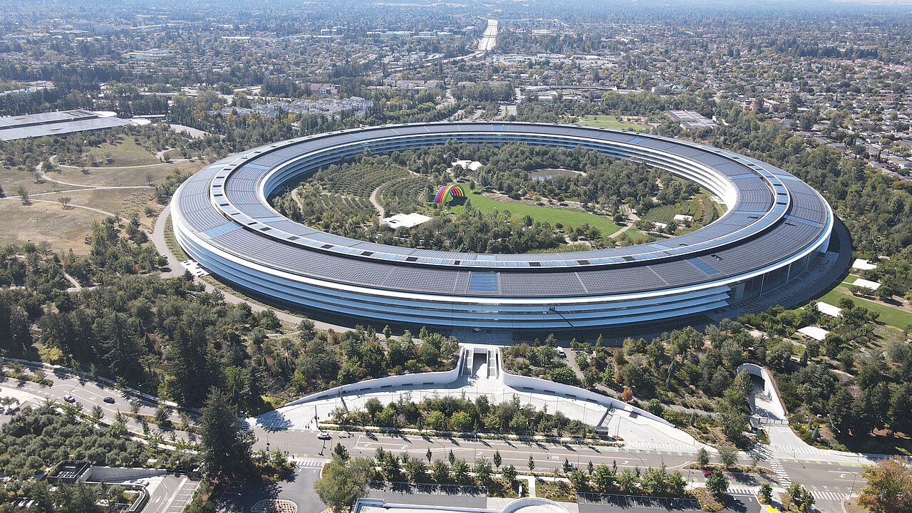 ภาพประกอบ: Apple Park 2022