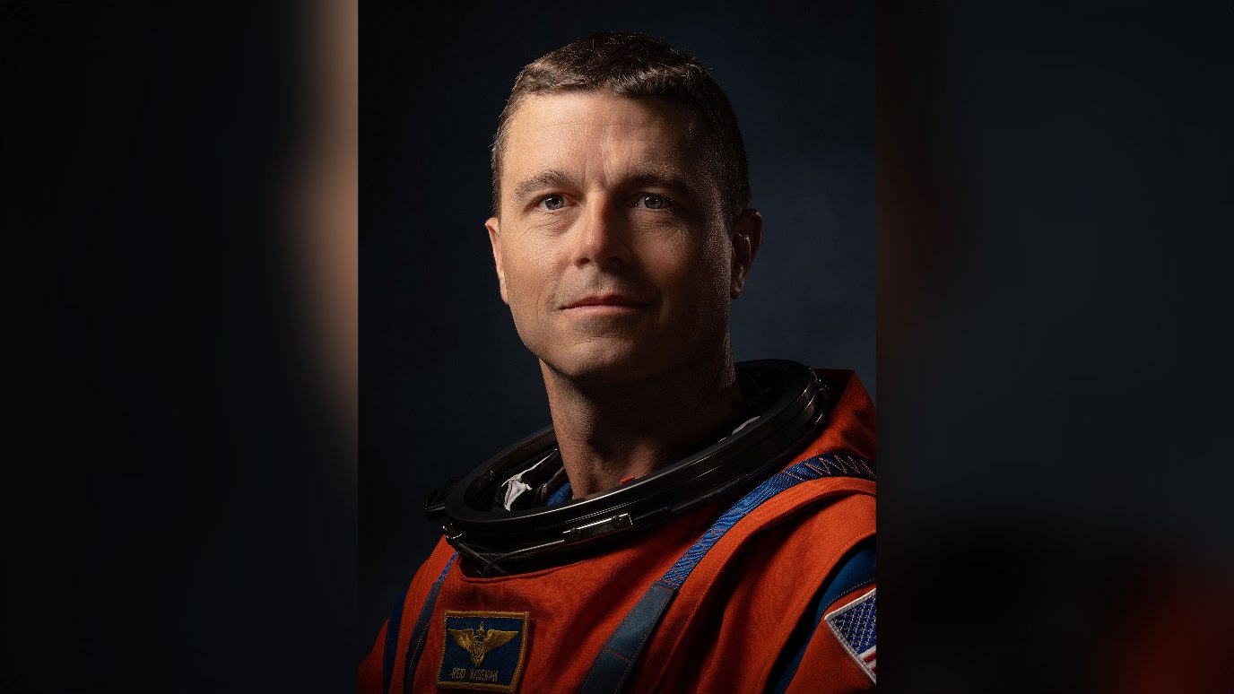 ภาพประกอบ: 2023 Gregory Reid Wiseman (cropped)