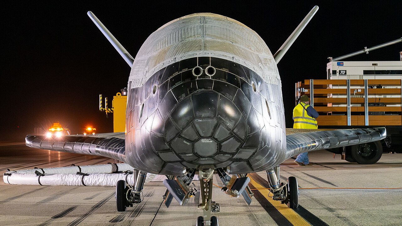 ภาพประกอบ: The U S Space Force’s X-37B Orbital Test Vehicle