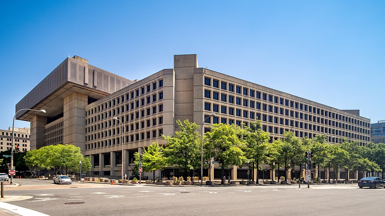 ภาพประกอบ: FBI Headquarters - J. Edgar Hoover Building