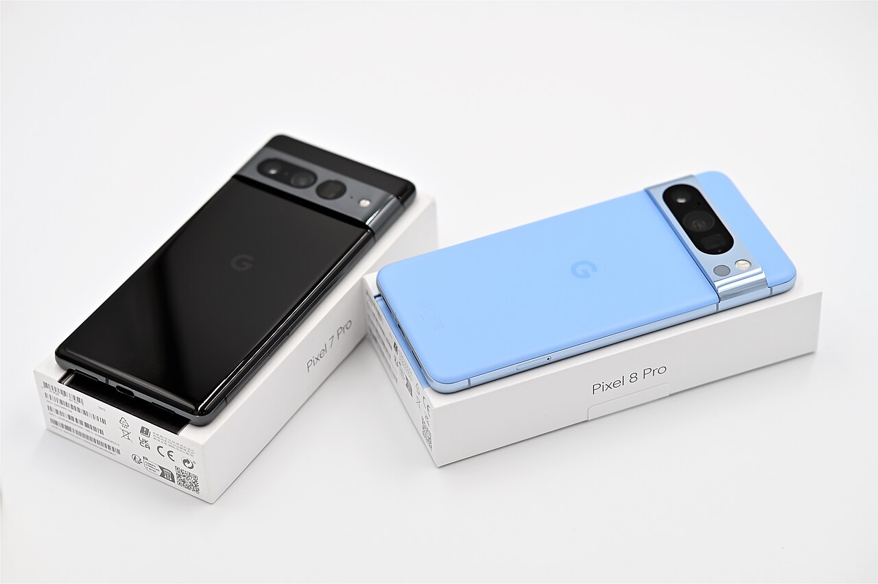 ภาพประกอบ: Google Pixel 8 Pro and Google Pixel 7 Pro