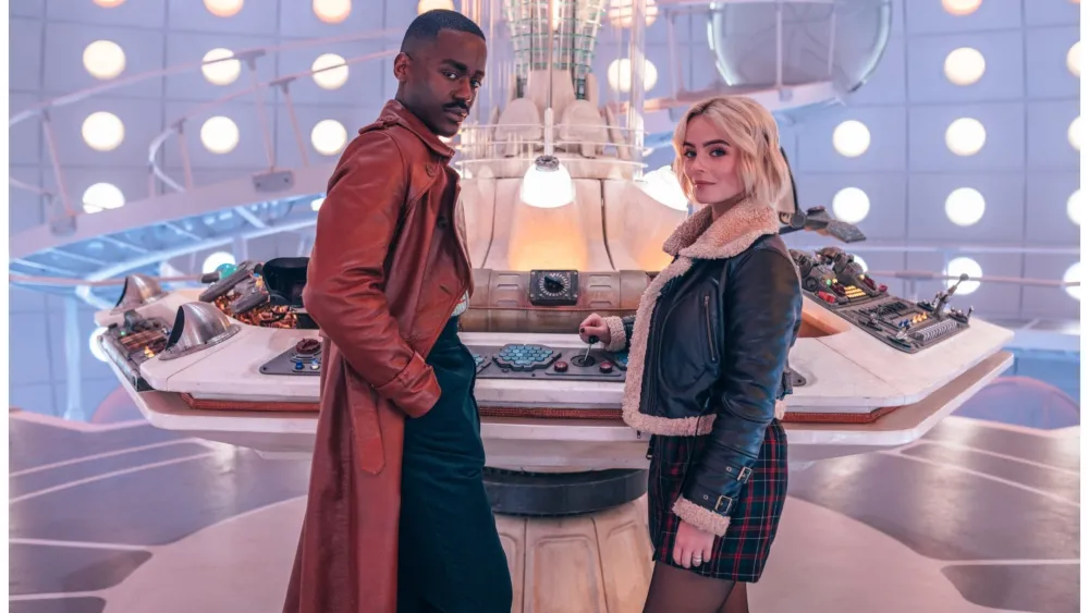 ภาพโปรโมตทางการจาก Disney+ (ภาพประชาสัมพันธ์) ผ่าน Variety ประกอบข่าว Russell T Davies ซัดผู้บริหาร BBC พูด AI กับ Doctor Who ไม่รอบคอบ ยันซีรีส์ใหม่มาปีหน้า