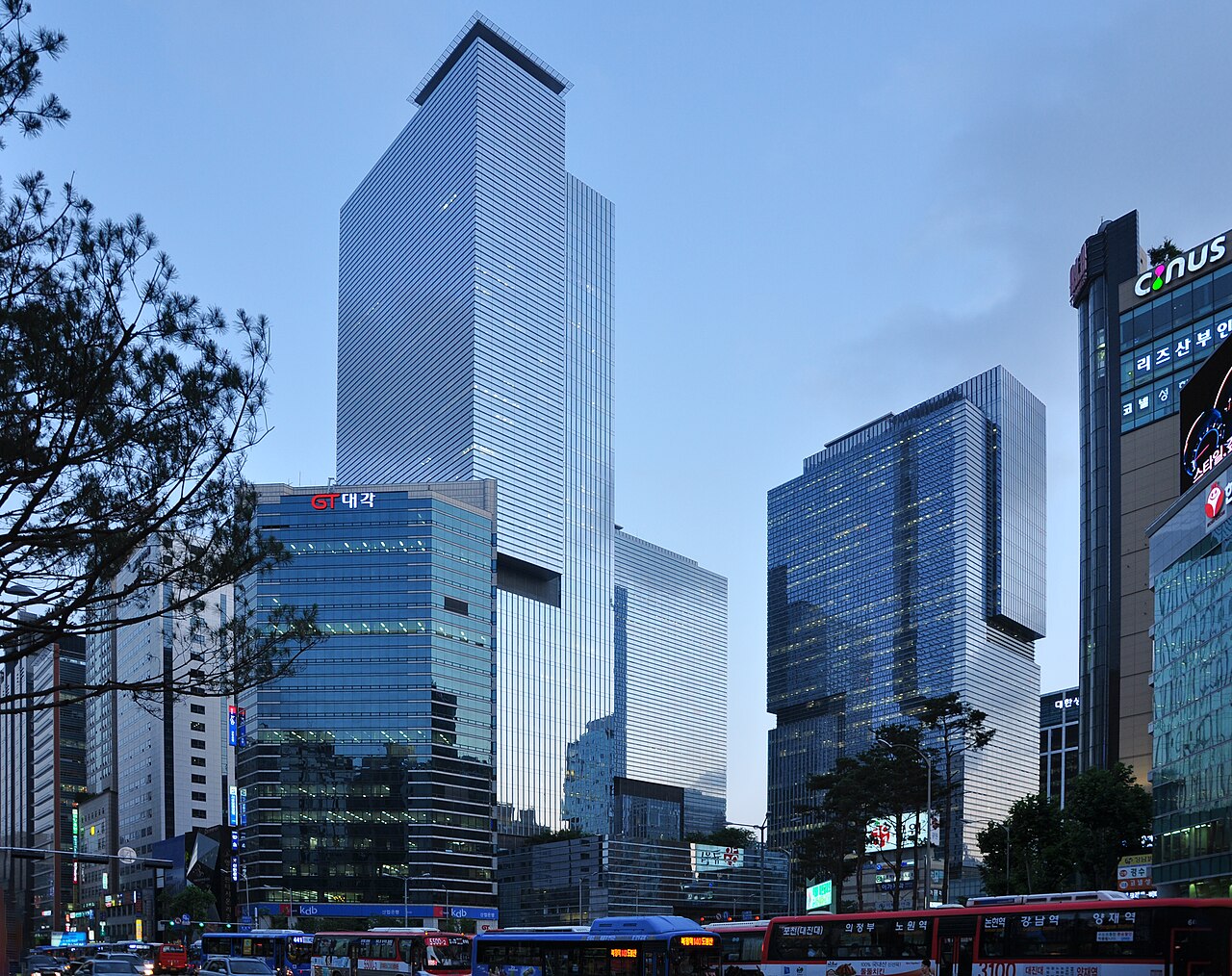ภาพประกอบ: Samsung headquarters