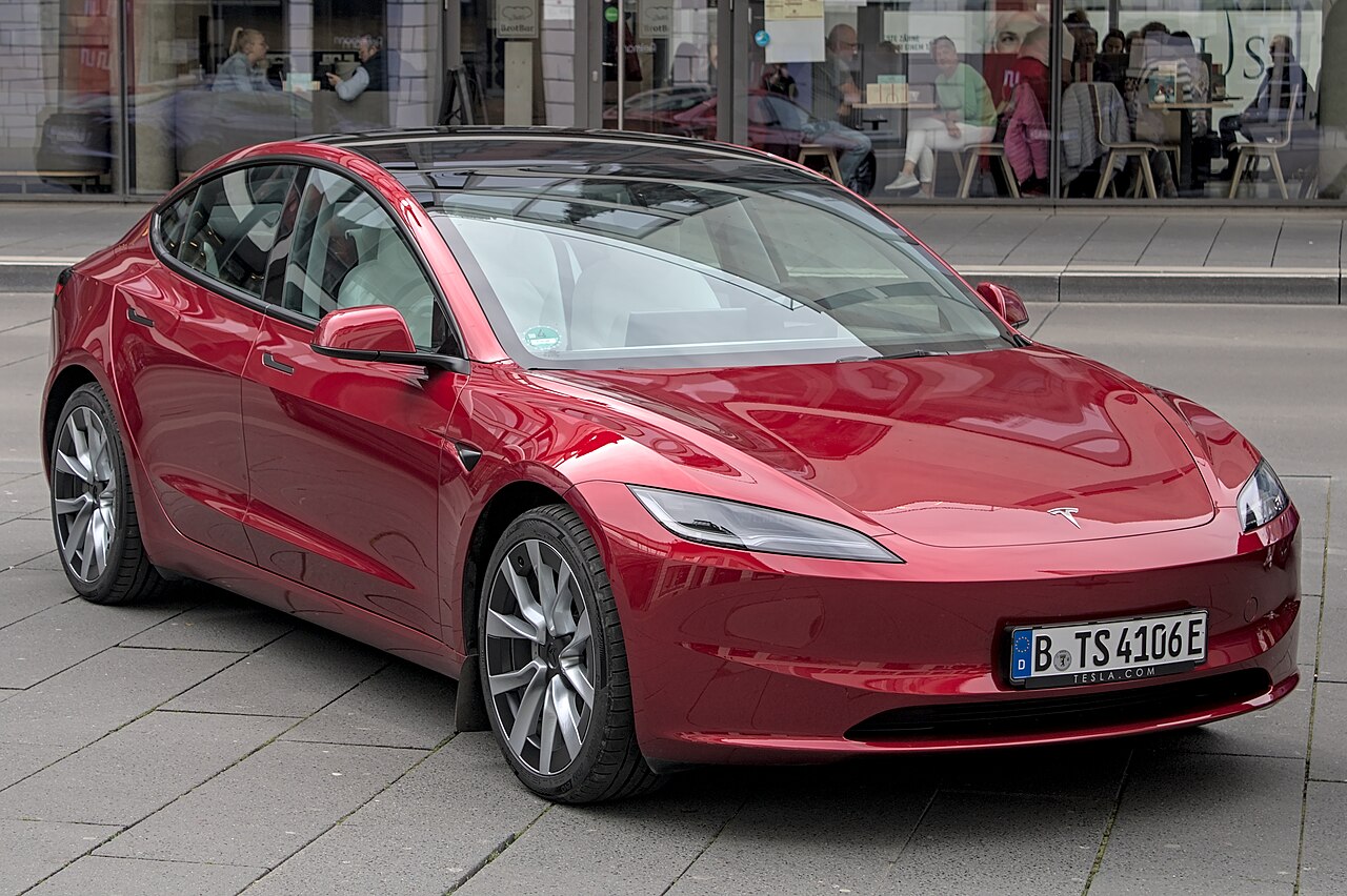 ภาพประกอบ: Tesla Model 3 (2023) Autofrühling Ulm IMG 9282